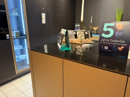 Kücheninsel Ausstellung Kaiserslautern – moderne Küche mit Arbeitsfläche