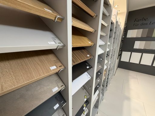 Arbeitsplatten Ausstellung Kaiserslautern – verschiedene Oberflächen und Materialien im Überblick