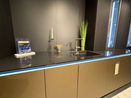 Küchenbeleuchtung Kaiserslautern – modernes Lichtkonzept in Einbauküche