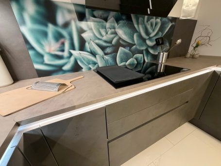 Küchenstudio Detail Kaiserslautern – moderne Küche mit Design-Elementen